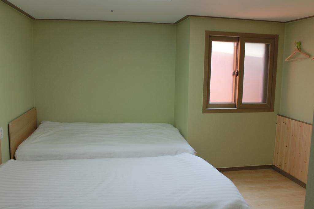 R Station Guest house Seoul